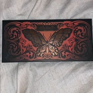Limited Edition: Kat Von D Monarch palette